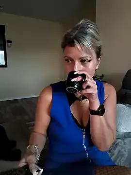 Sexy laura1076 from StripChat laura1076 from StripChat