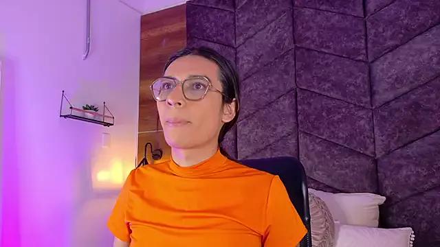 Freechat LauraaGomezz__ on StripChat