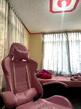 Freechat laure_torres on StripChat