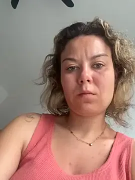 Lea-Martinez — Flash Boob sur la plage