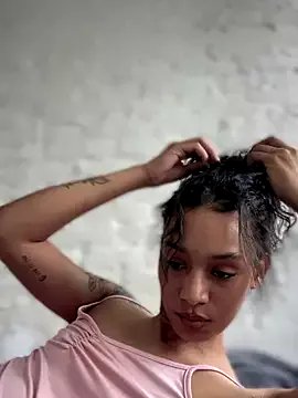 Freechat Leaberrry on StripChat