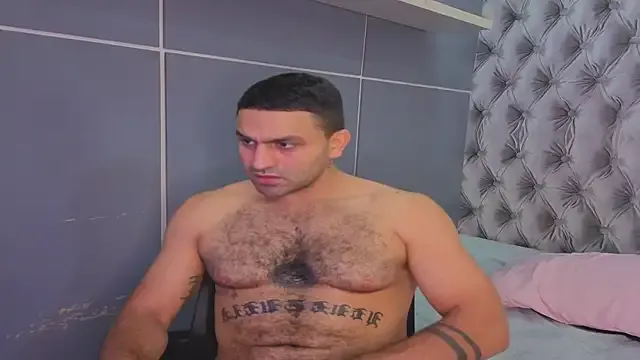 LeonidasKaiser on StripChat