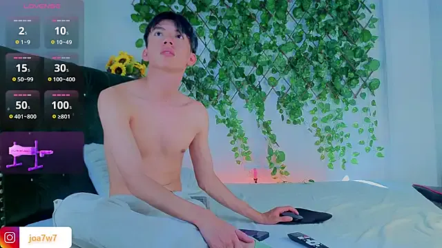 Levii_Ackermann on StripChat