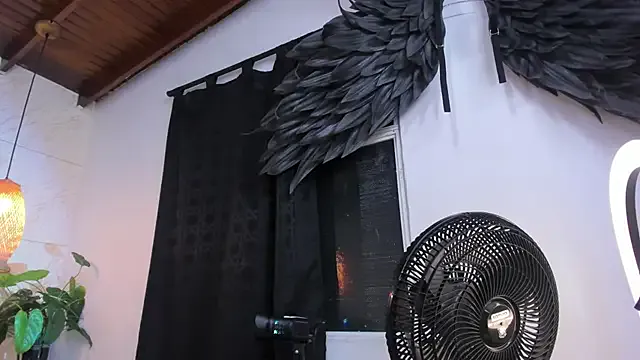 Levy_Steve on StripChat