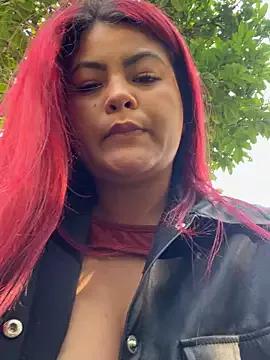 lia_moon77 on StripChat