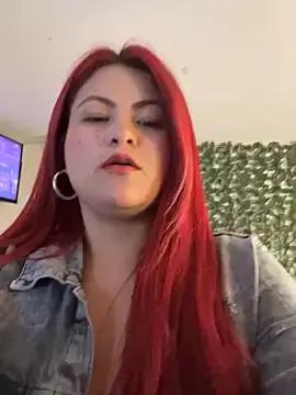 lia_moon77 on StripChat