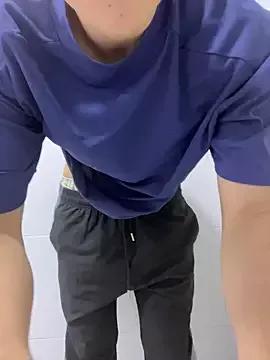 Liam_Moss on StripChat