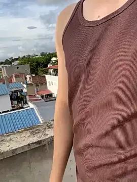 Liam_Moss on StripChat