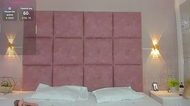 LiaVelez — fingers in my juicy pussy papi