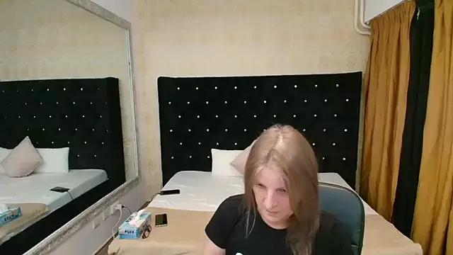 Lilly_hott from StripChat