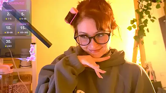 lily_noris on StripChat
