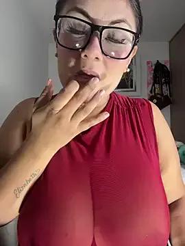 linatarens from StripChat