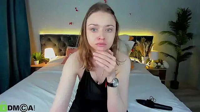 Linda_Bryant — Pinch my naked nipples