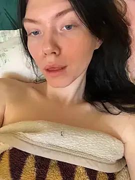 Naked Lisaaa_Alisa wants you to fuck her body now Lisaaa_Alisa from StripChat