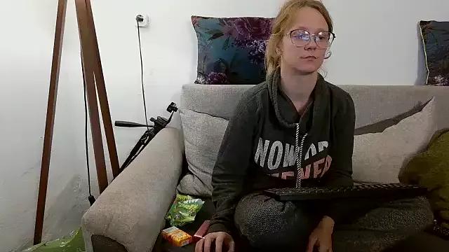 little-leni on StripChat 