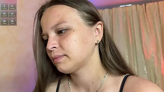 Freechat little_nymphomaniac on StripChat