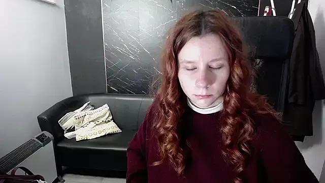 littleviki7 on StripChat 
