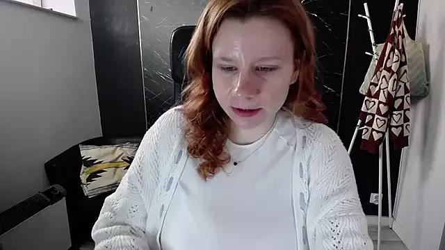 littleviki7 on StripChat 
