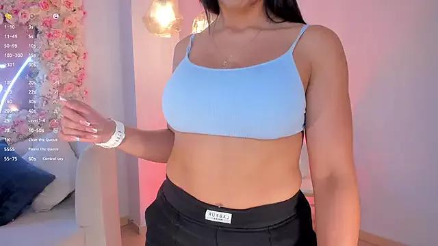 LizzHamilton__ on StripChat 