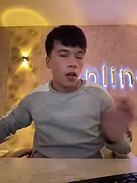 Logan_smith1 on StripChat