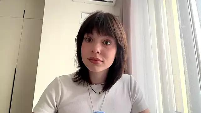 LollySimes from StripChat