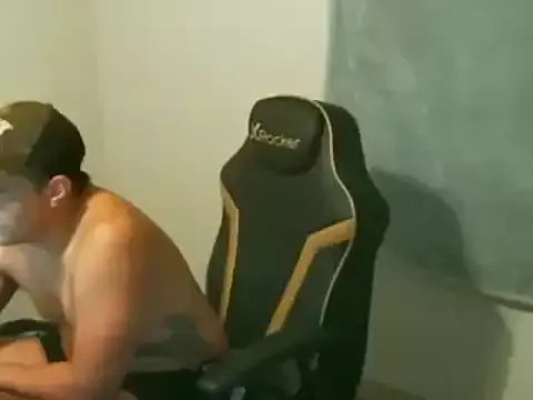 Freechat lozter345 on StripChat