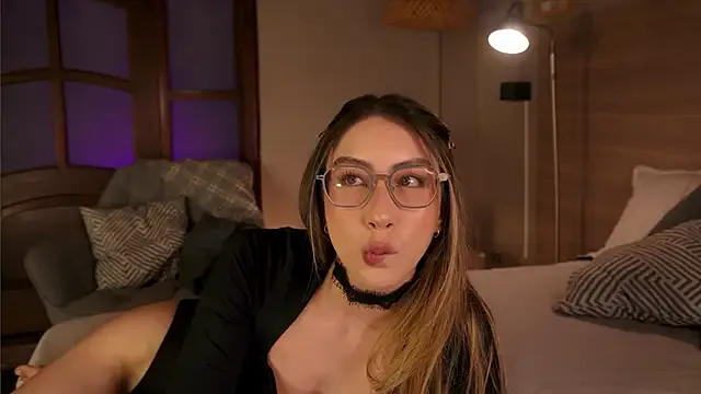 Freechat lua_ferch__ on StripChat