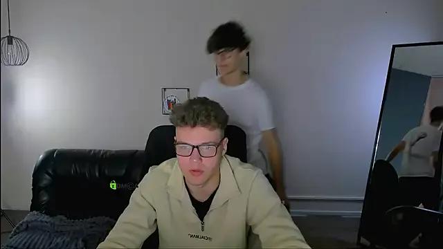 lucas_long_ on StripChat