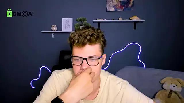 lucas_long_ on StripChat