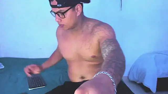 LucassFoster on StripChat