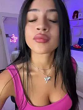 lucianaroy on StripChat