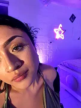 lucianaroy on StripChat