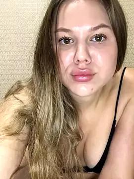 Lucy_Dell from StripChat