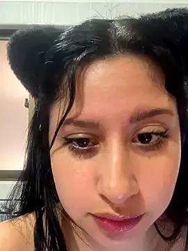 lucy_grey25 from StripChat