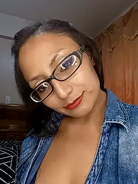 Lucy_jhack on StripChat