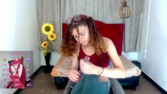 Freechat luisa__torres on StripChat