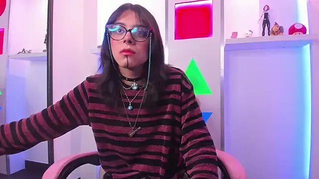 Freechat Lullaby_Charade on StripChat