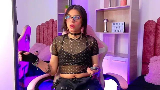 Freechat Lullaby_Charade on StripChat