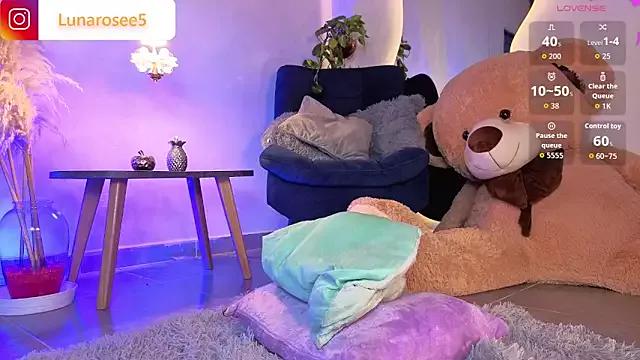 StripChat LunaRose5 LunaRose5 from StripChat