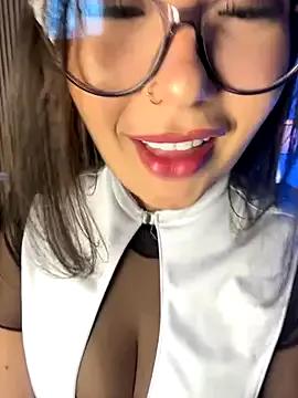 Join LylaLee111, she wants to masturbate for you LylaLee111 from StripChat