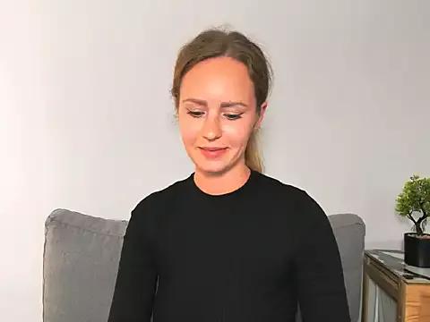 LyraHotty on StripChat