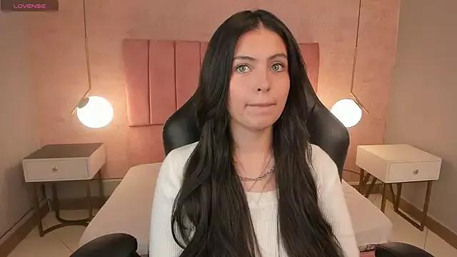 Freechat magic_fernanda on StripChat