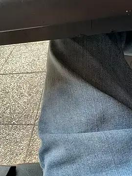 Freechat Manu97k on StripChat