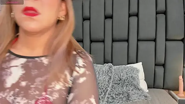 manyhawkey — Pass middle finger in asshole