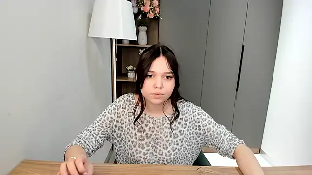 ManyMercuri — Make a funny face