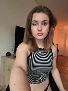 MaribelRiver on StripChat