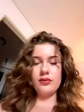MaribelRiver on StripChat