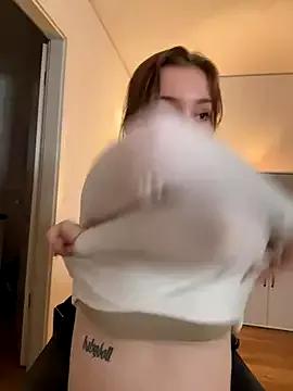 MaribelRiver on StripChat