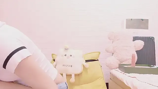 marina-cutegirll on StripChat