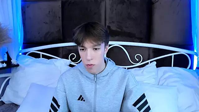 Check out MarkBranston, he wants to masturbate for you MarkBranston from StripChat